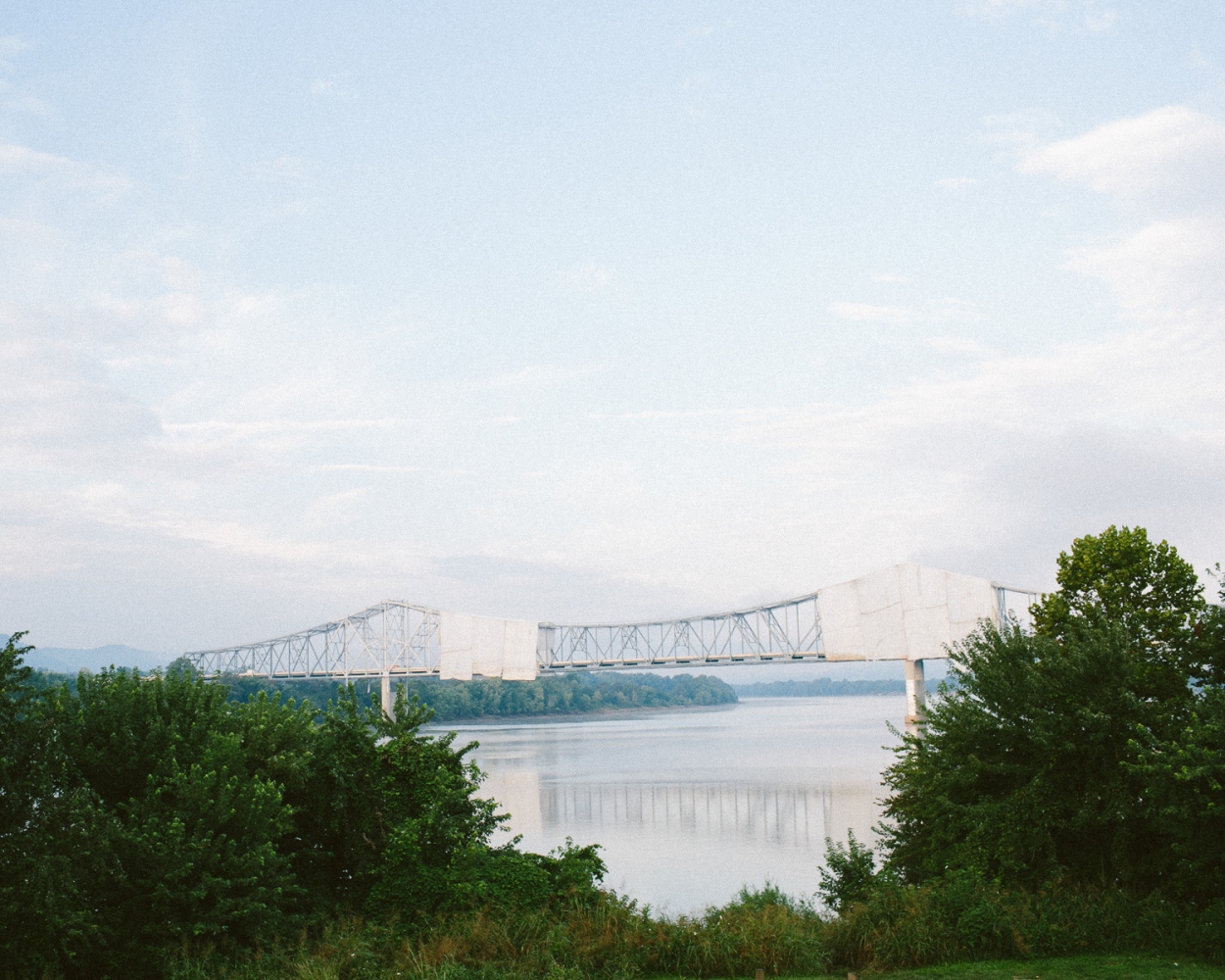  Perkins Bridge spanning the Ohio River. 