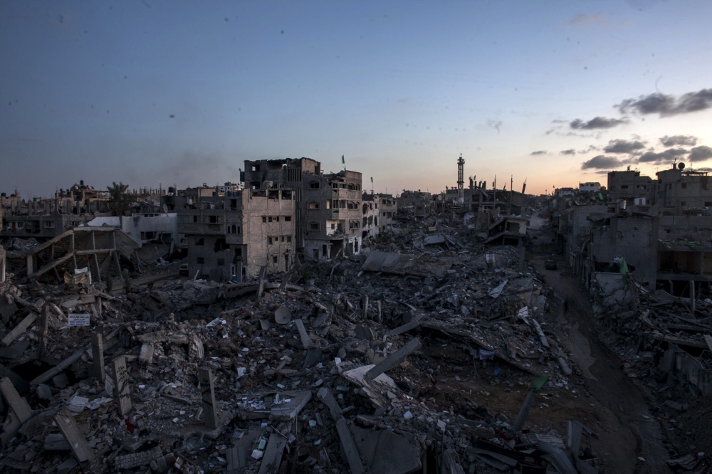  Gaza, Shujai'iya - Septem...rendering thousands displaced. 