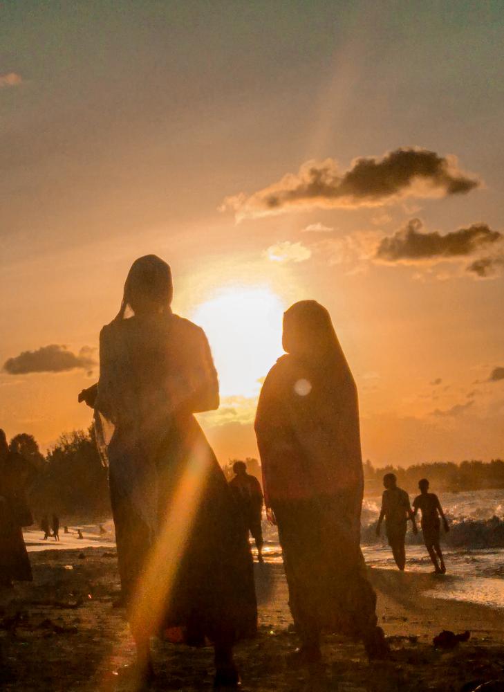 Evening beach sun, September 2022