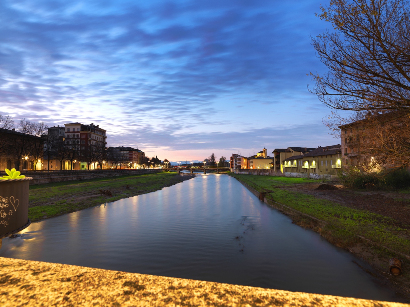 Art and Documentary Photography - Loading parma.jpg