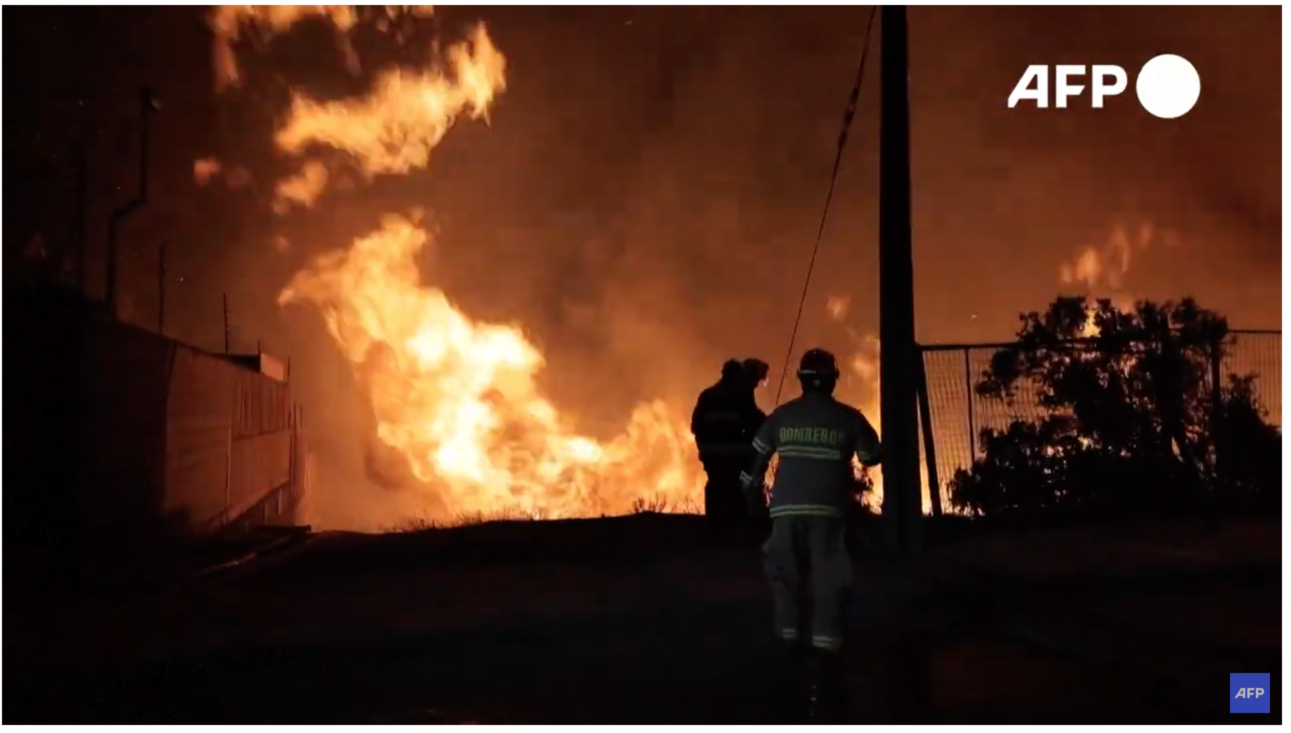 AFP: Incendio en Viña del Mar deja un muerto y mas de un centenar de casas destruidas | AFP