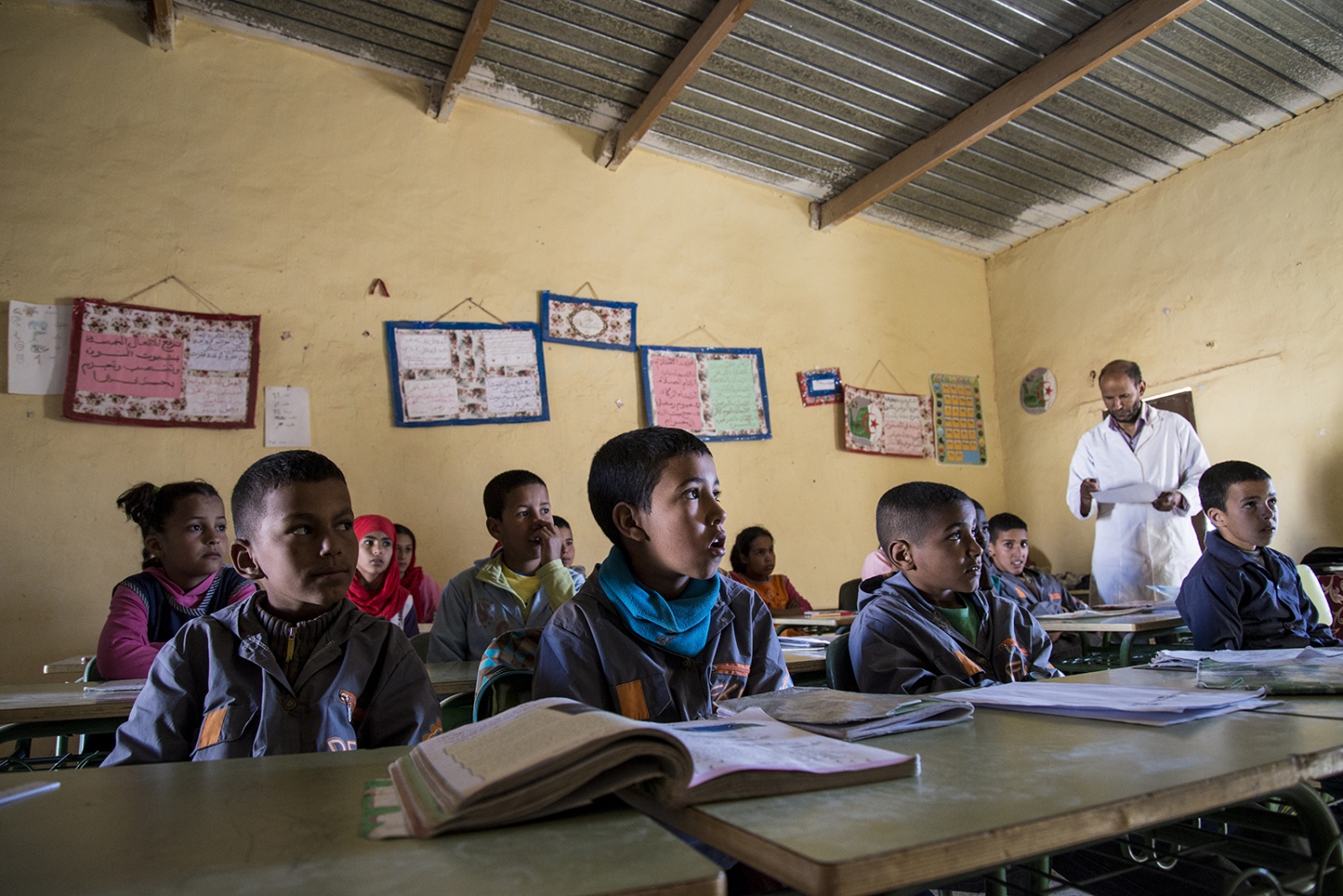 Behind The Wall, life of the Sahrawi -  Inside a school   