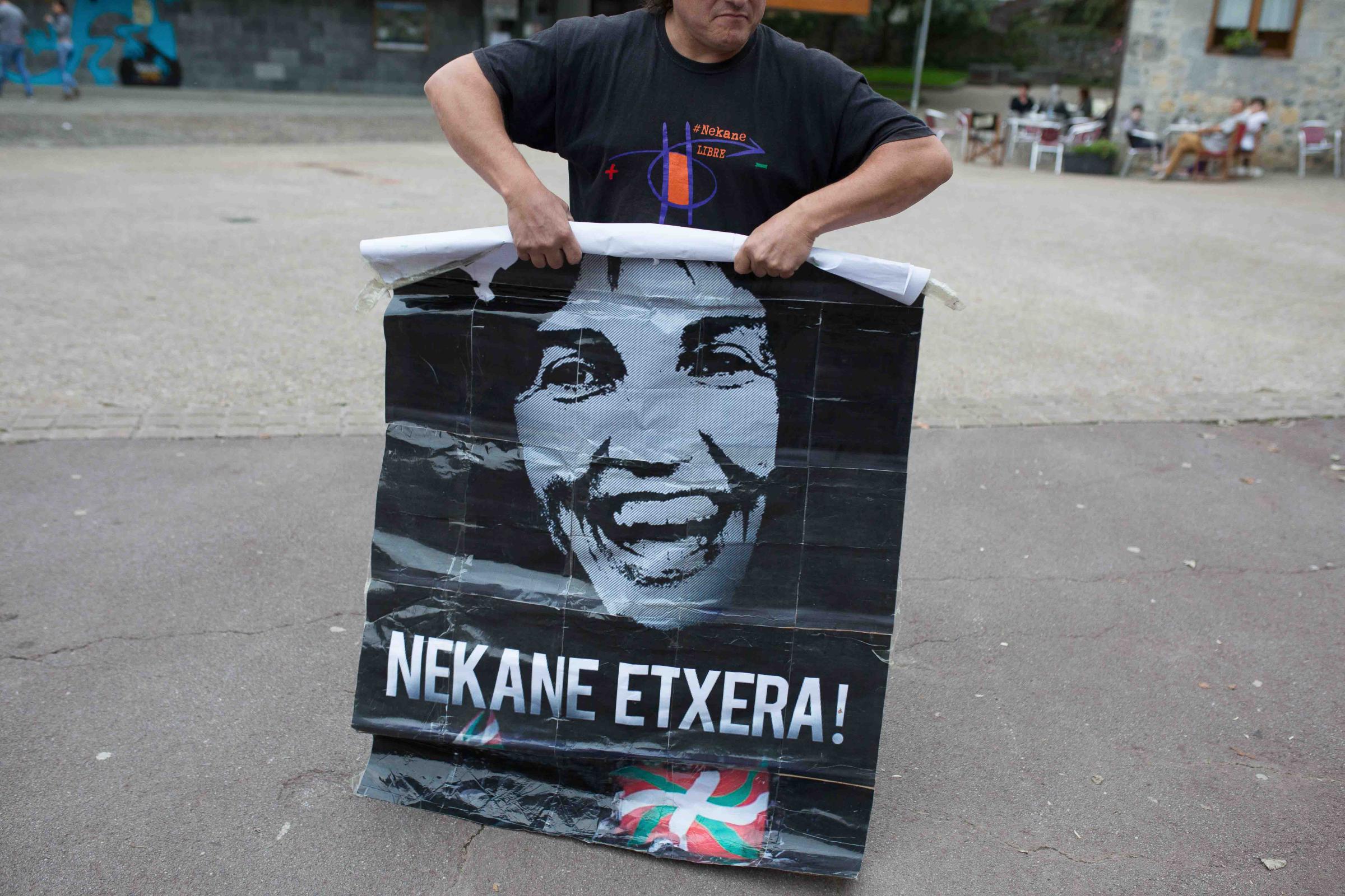Basque Country - A support group for Nekane Txapartegi, ETA member arrested in Switzerland, celebrates that she...