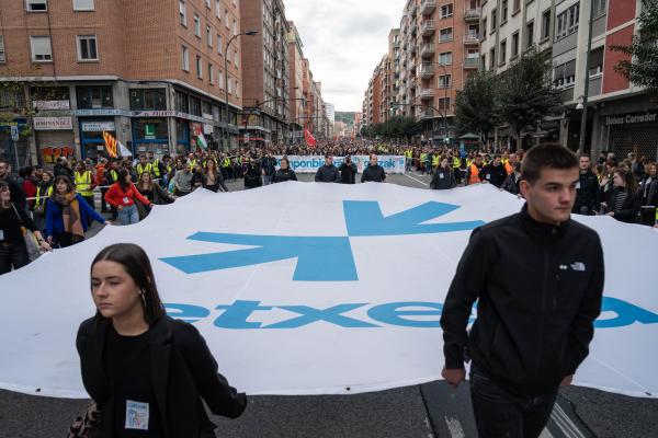 Thousands of people call for an end to the policy of exception for ETA prisoners - BILBAO, SPAIN: January 13th

Head of the demonstration for the ETA prisoners. Several young...