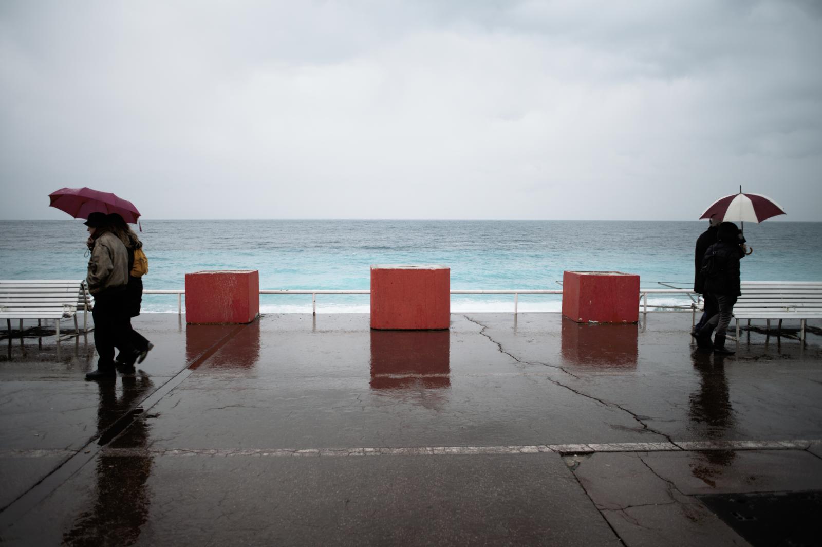 Wintry afternoon walk in Nice