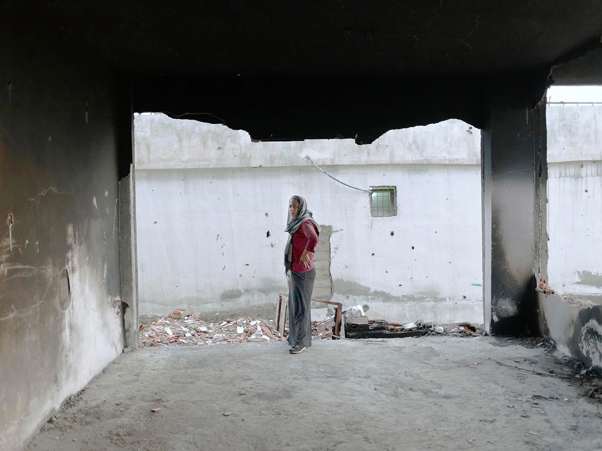 Art and Documentary Photography - Loading FT_WhatMakesAWar_09.JPG