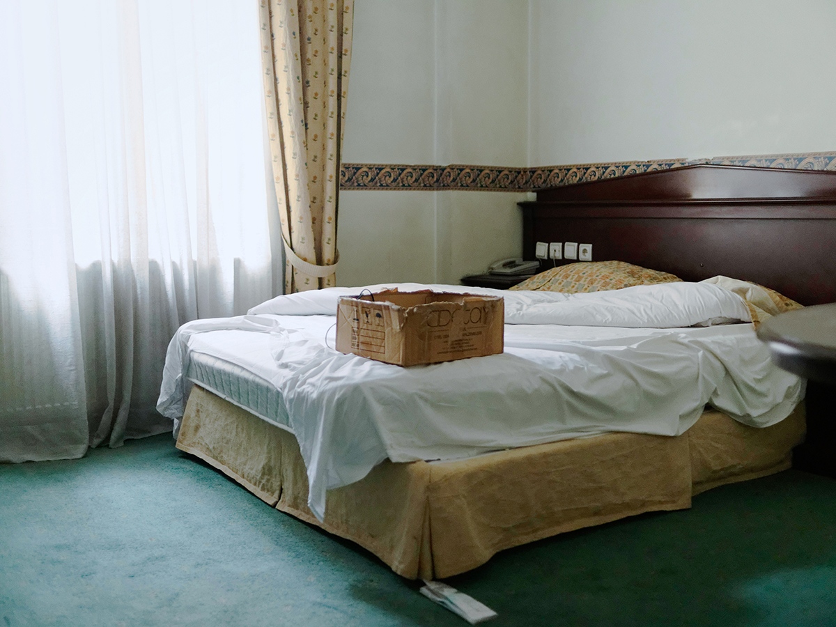 Art and Documentary Photography - Loading FT_WhatMakesAWar_39.JPG