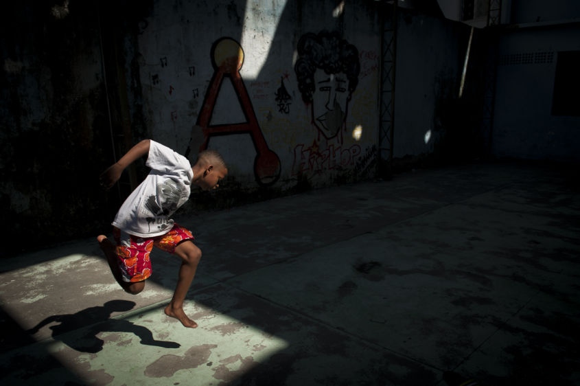 Pasinho: A New Dance Takes of in Rio's Favellas