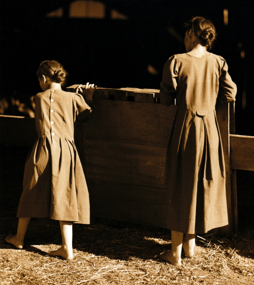 Art and Documentary Photography - Loading Dorothy___Mary.jpg