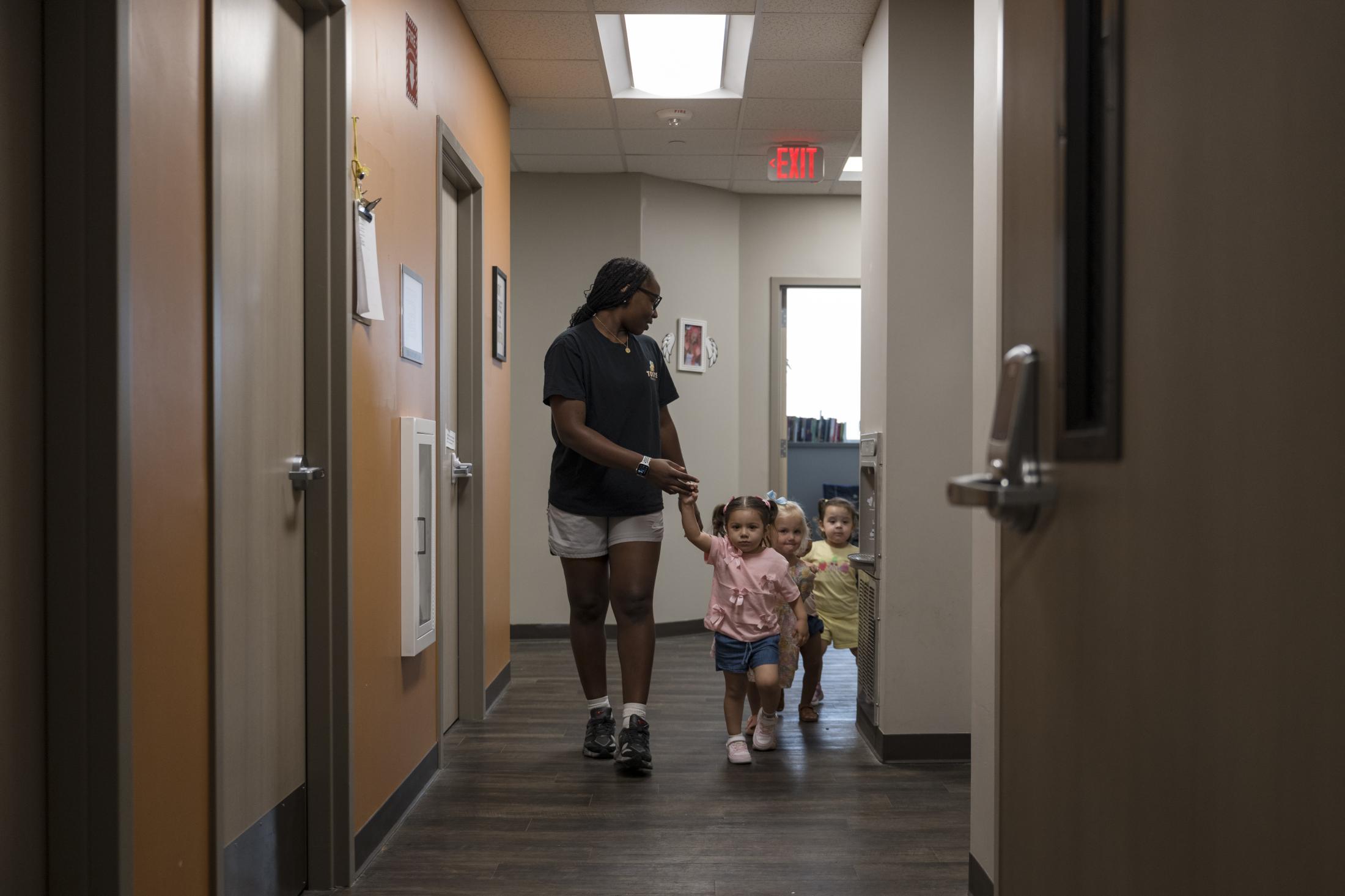 Aniyah Mayberry, 18, leads a sm...ug. 7, 2025, in Midland, Texas.