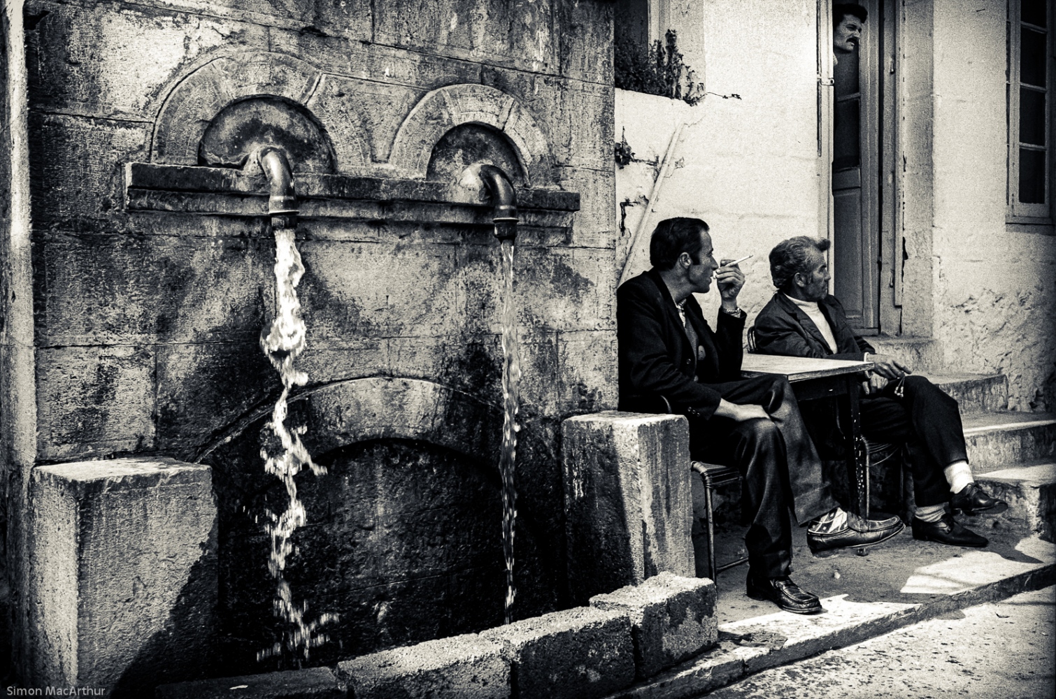 Art and Documentary Photography - Loading Men___Fountain_II.jpg