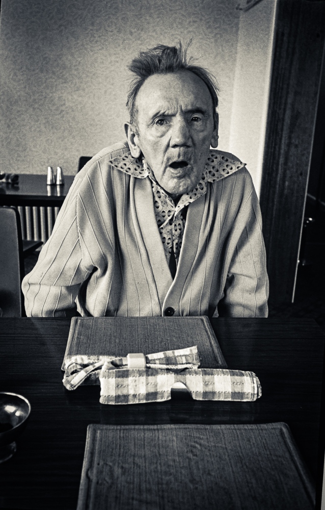 Art and Documentary Photography - Loading IMG_20160601_0003.jpg