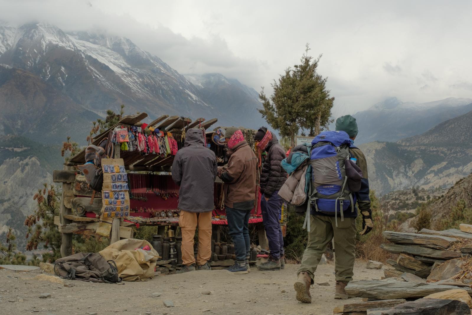 Walking  The Annapurna Circuit