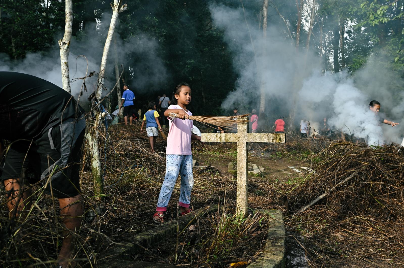 Tweumuna The Temuan tribe's Ancestor's Day by Mukhriz Hazim