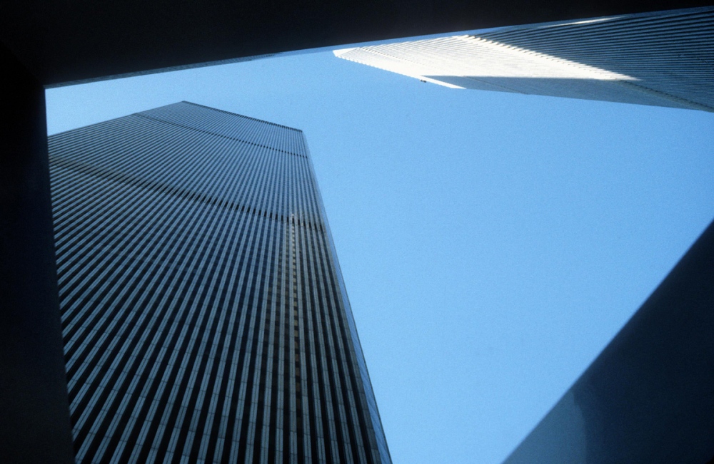  World Trade Center (Destroyed Sept.11, 2001) Project by: Minoru Yamasaki New York - USA 