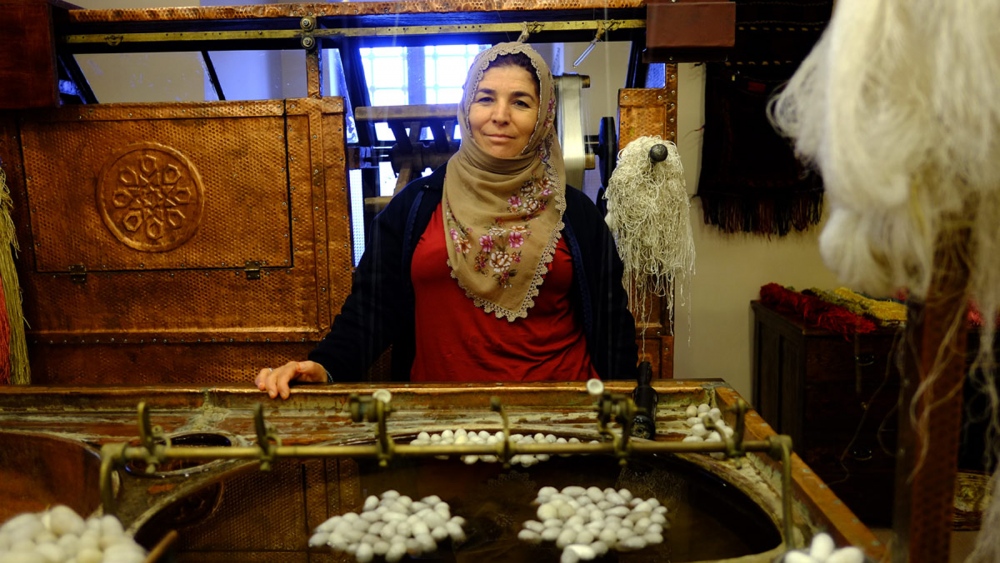 Image from Environmental Portraits -  Carpet Factory worker - Turkey 