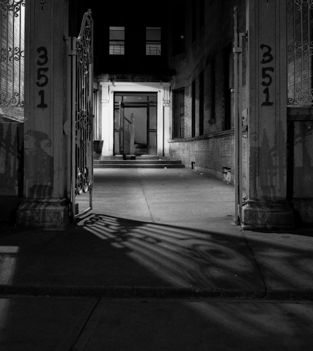 Image from Harlem Nocturnal -    351 December 2002   