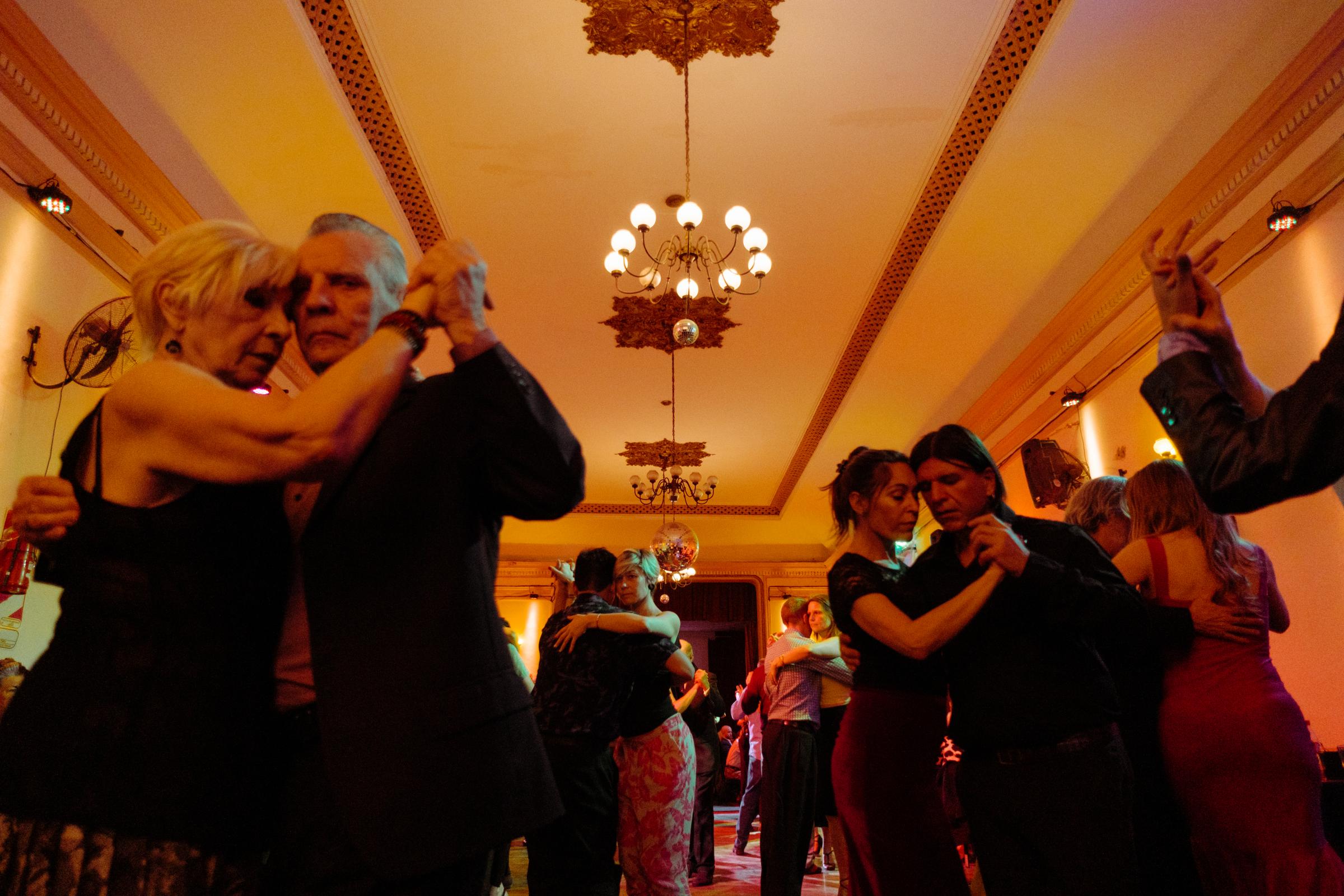 Tango, Alma y ciudad - © Daniela Pallone 