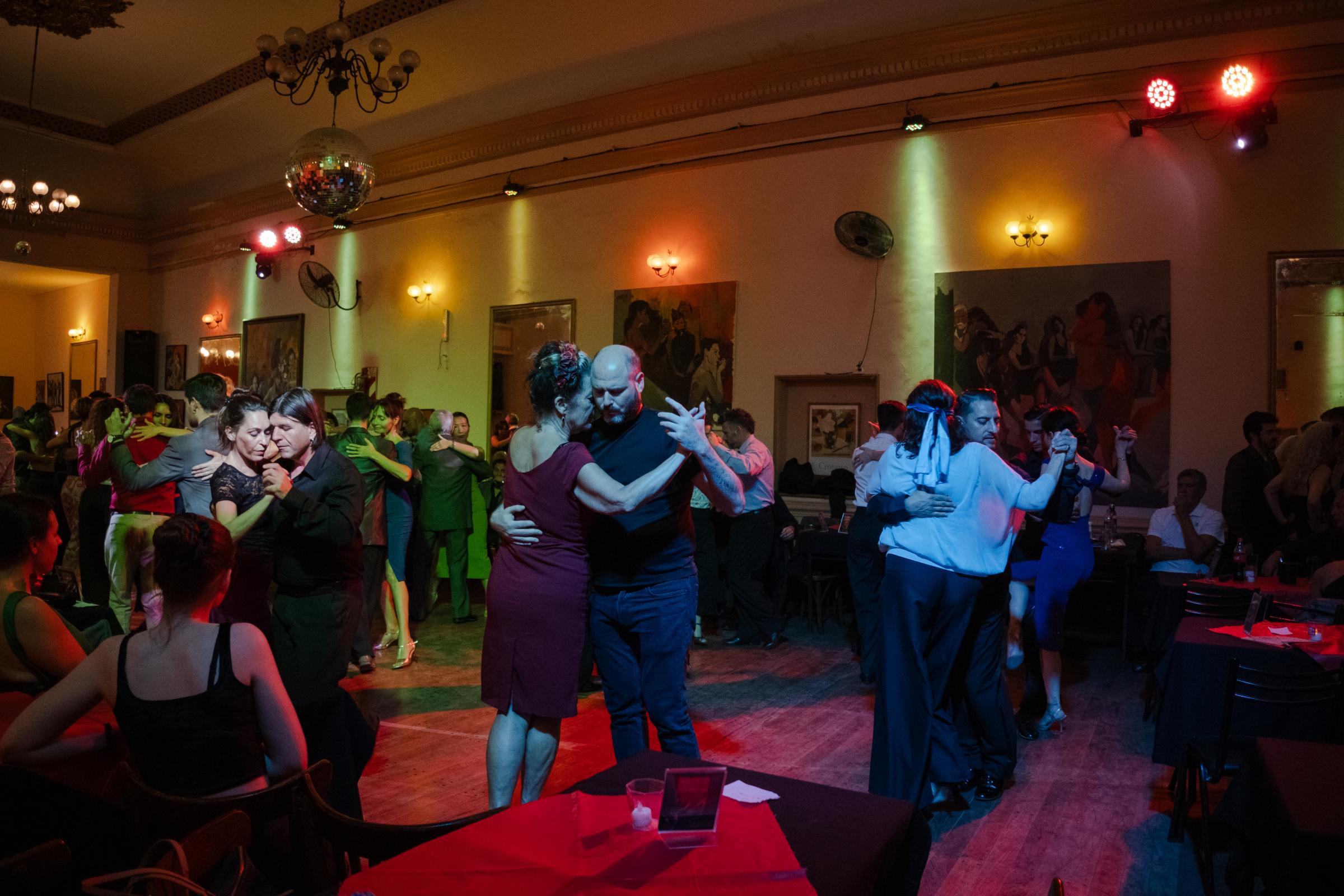 Tango, Alma y ciudad - © Daniela Pallone 