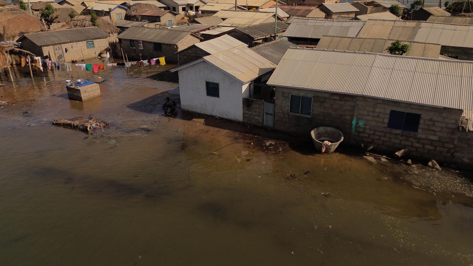 KORNU[TIDAL PHENOMENON ON ISLANDS IN ADA]