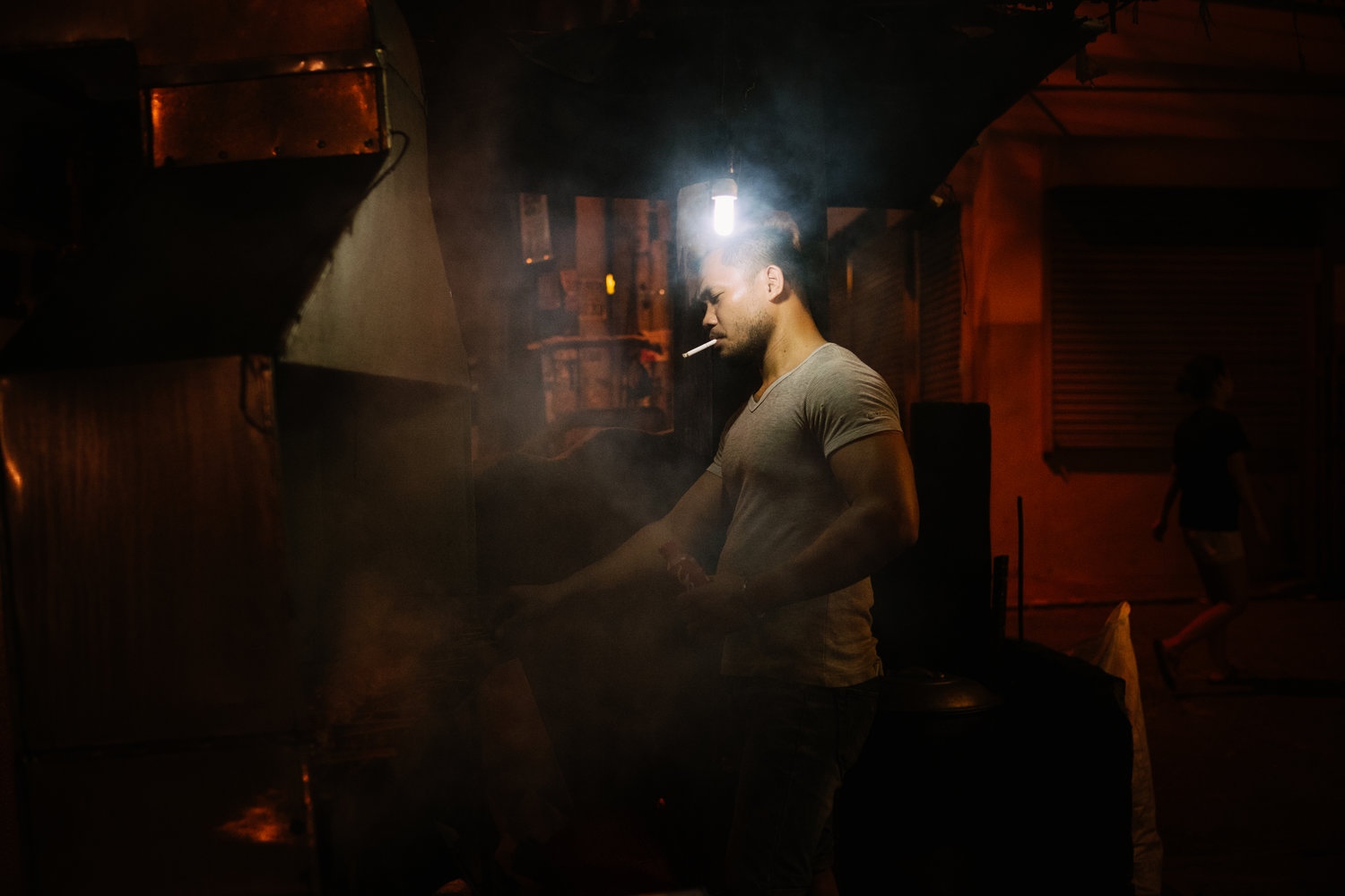 Art and Documentary Photography - Loading NowhereManila008.jpg