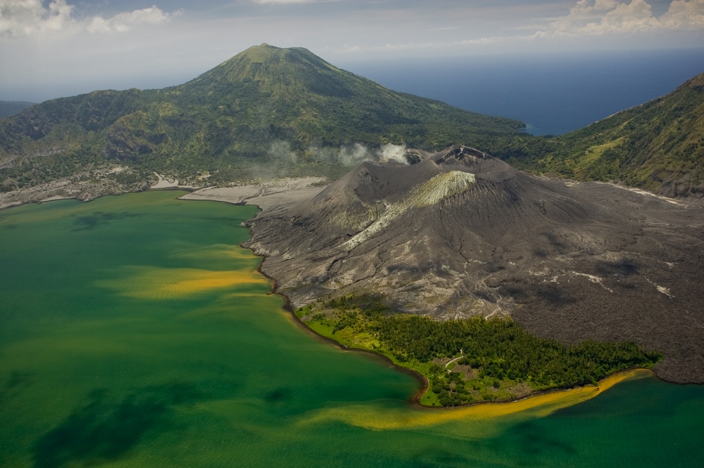 Photography image - Loading PNG_Rabaul_Aerials_KH2005130.jpg