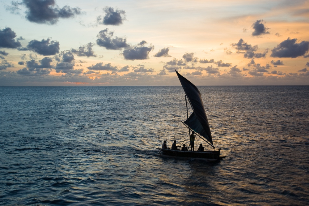 Photography image - Loading PNG_PanasesaSunset_KH2005019.jpg