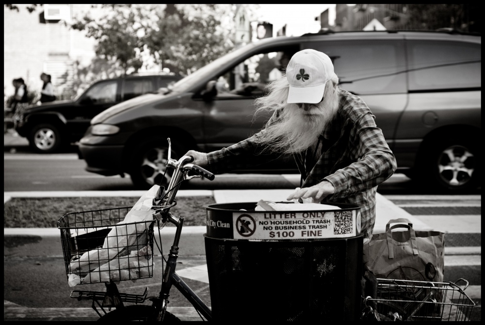 Art and Documentary Photography - Loading $100 fine.jpg