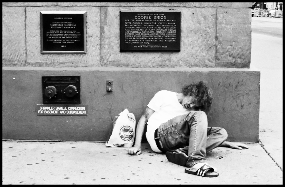 Art and Documentary Photography - Loading Landmarks of New York.jpg