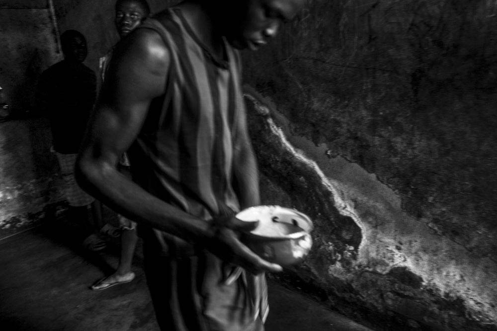 Art and Documentary Photography - Loading 03_FrancescaVolpi_GOMMA.jpg