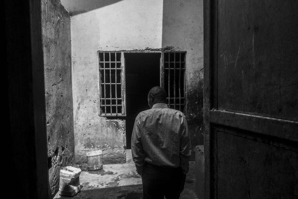 Art and Documentary Photography - Loading 11_FrancescaVolpi_GOMMA.jpg