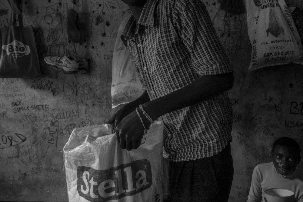Art and Documentary Photography - Loading 17_FrancescaVolpi_GOMMA.jpg