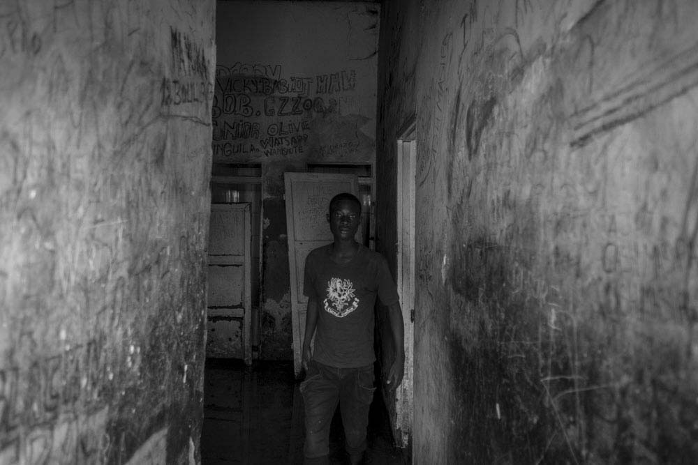 Art and Documentary Photography - Loading 21_FrancescaVolpi_GOMMA.jpg
