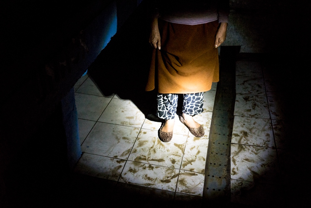 Art and Documentary Photography - Loading charlotte_011.jpg