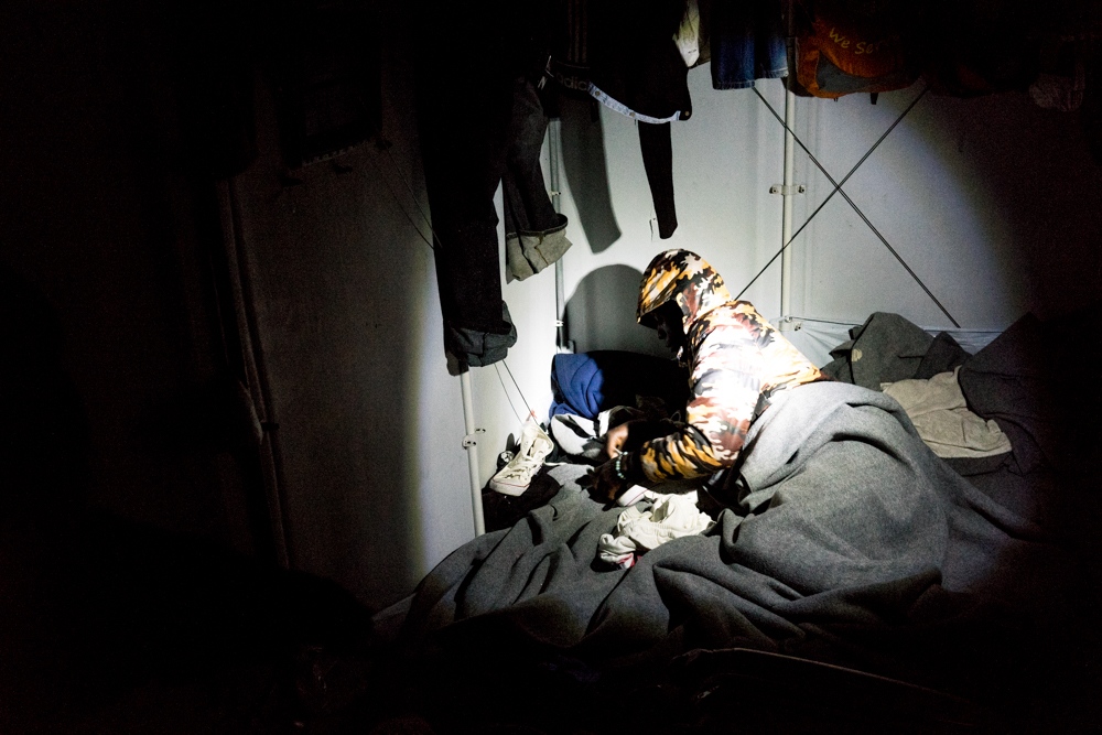 Art and Documentary Photography - Loading charlotte_013.jpg