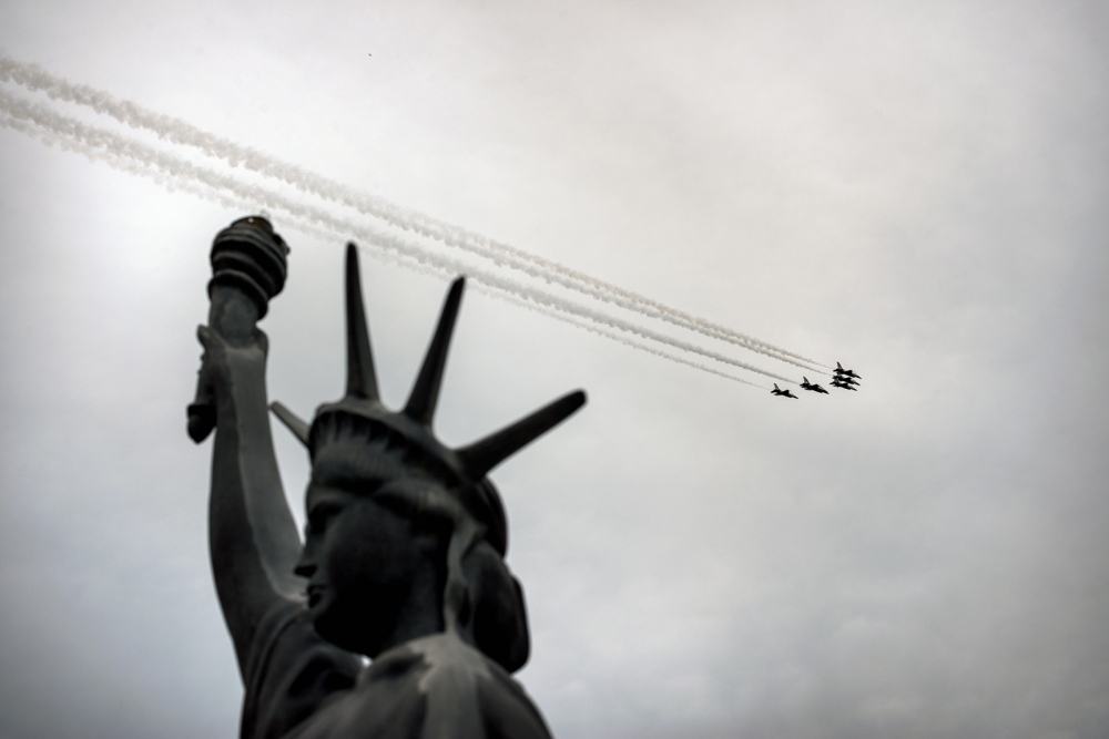 Image from Homeland - Souvenir Liberty/Air Force F-16s NYC,  2012