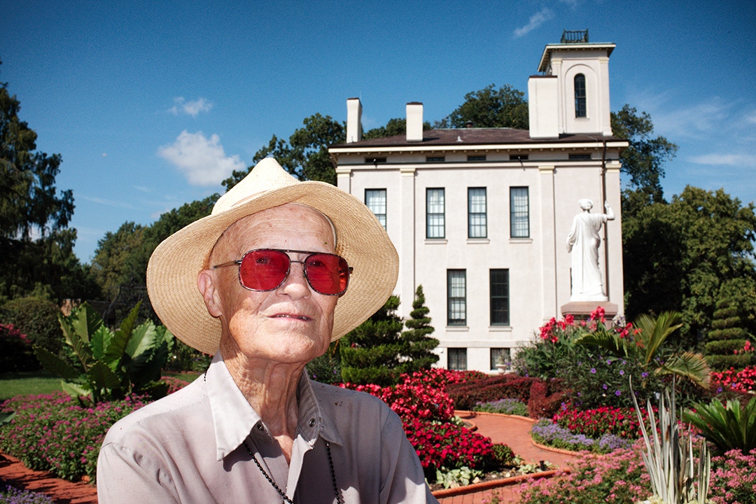 Art and Documentary Photography - Loading saint-louis-botanical-garden-lou.jpg