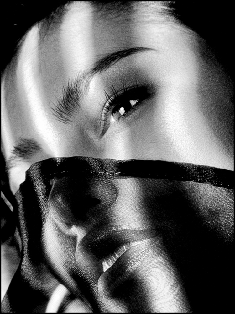 Art and Documentary Photography - Loading Judith)-Edit.jpg