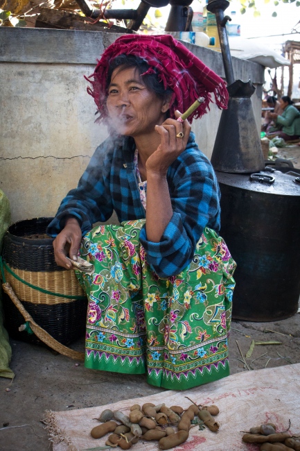  Myanmar, 2017 Cigar Lady 