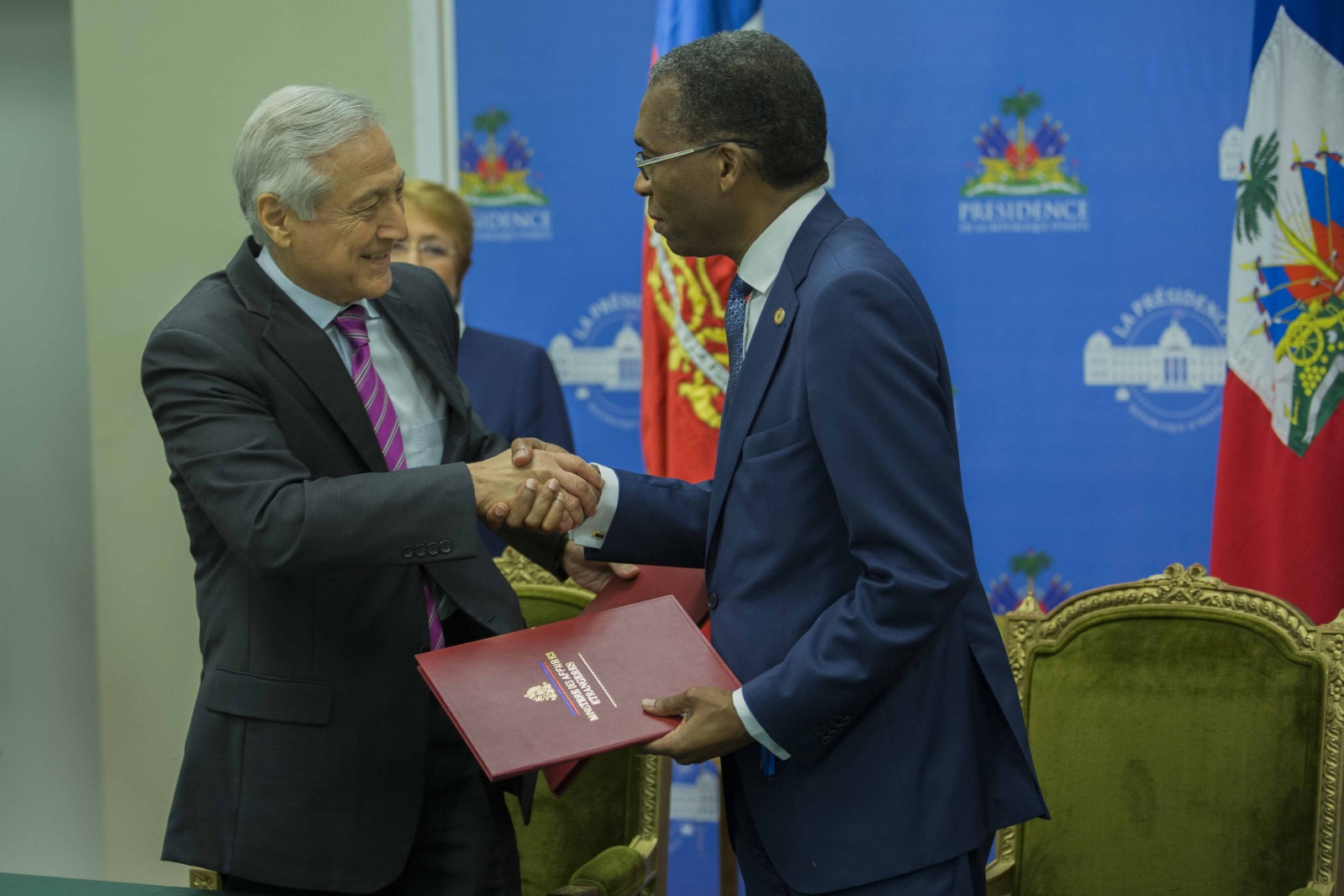 Chile's President visits Haiti