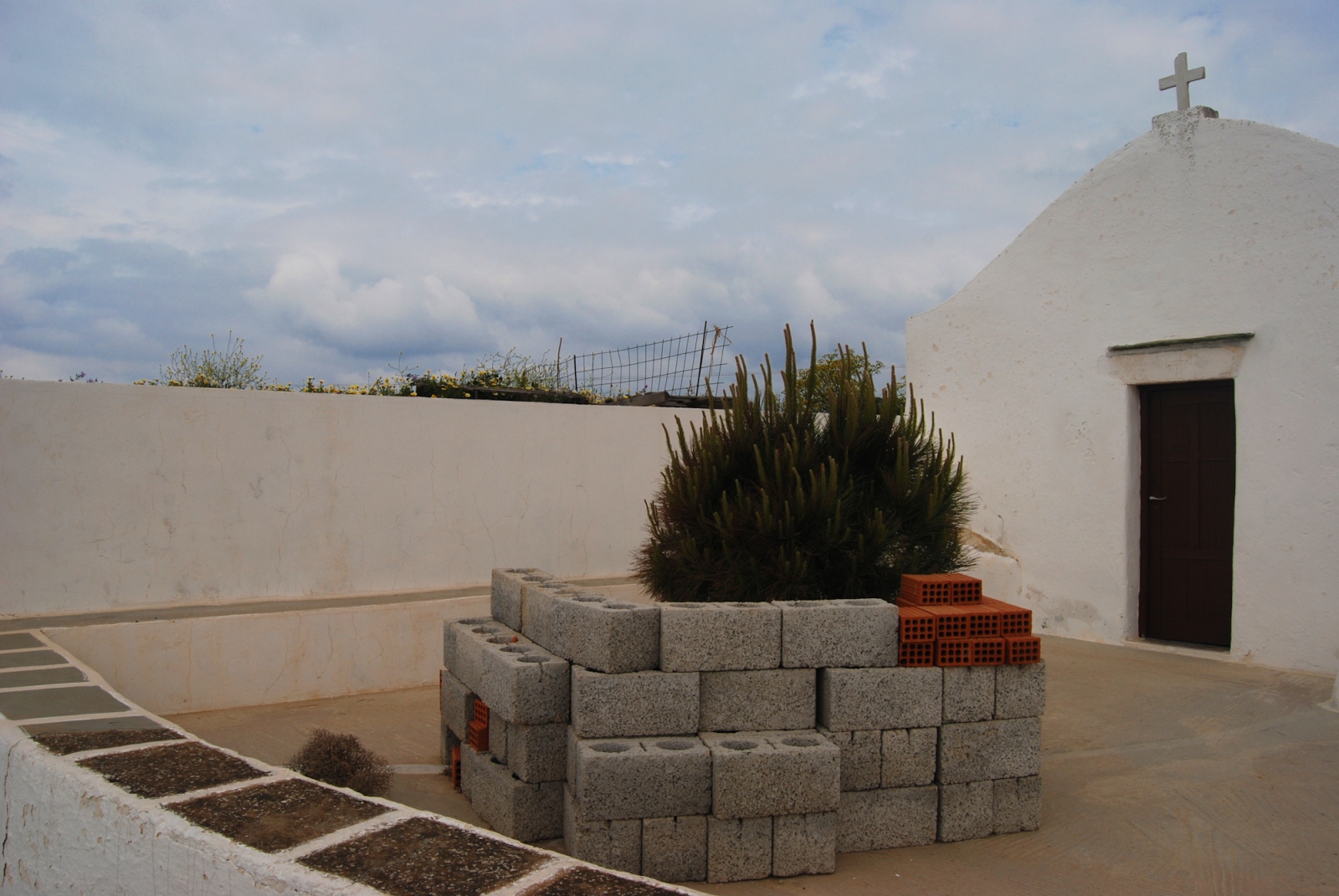 Art and Documentary Photography - Loading Dimitri_MELLOS_Greece_011.jpg
