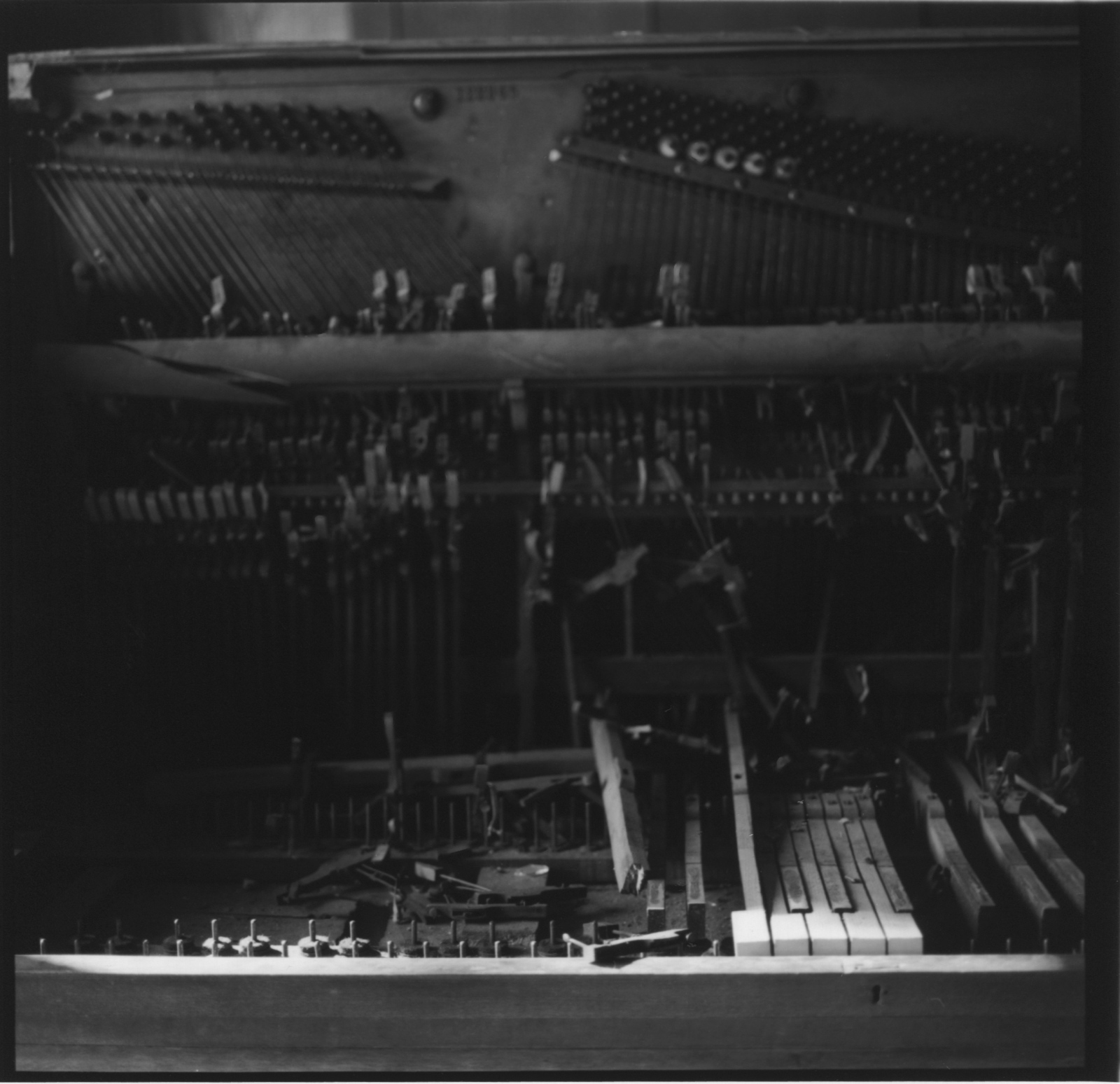 Art and Documentary Photography - Loading Stonewall_Piano__1.24.16.jpg