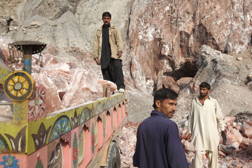 Luke Duggleby Photography Pakistans Salt Mines 8053