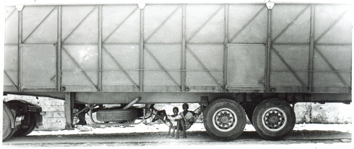 Image from Laboroutine -  Happiness under a truck. Thiaroye-sur-mer, Senegal,...