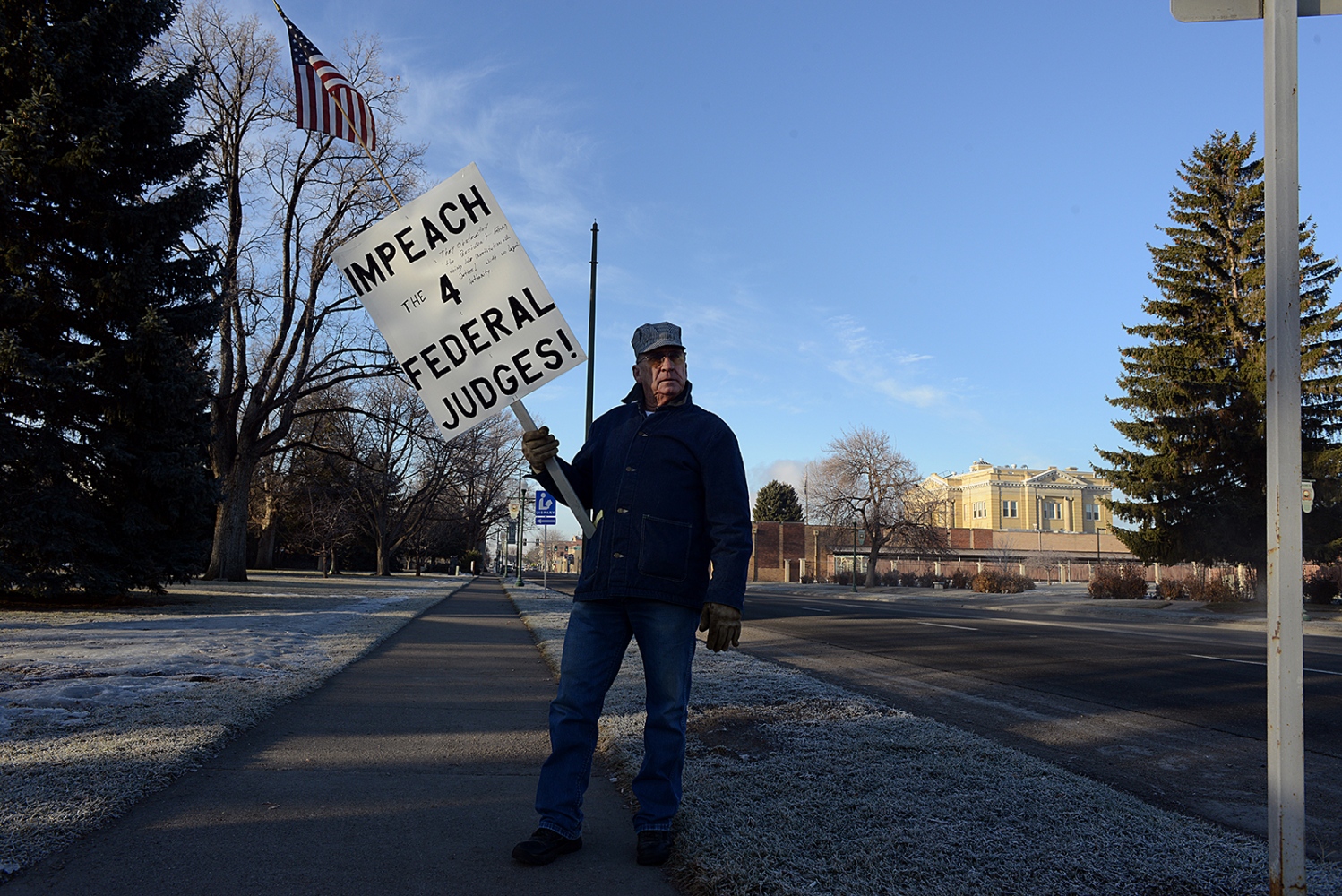 Welcome to Twin Falls, Idaho - Ronald Posey protests across the street from the county...