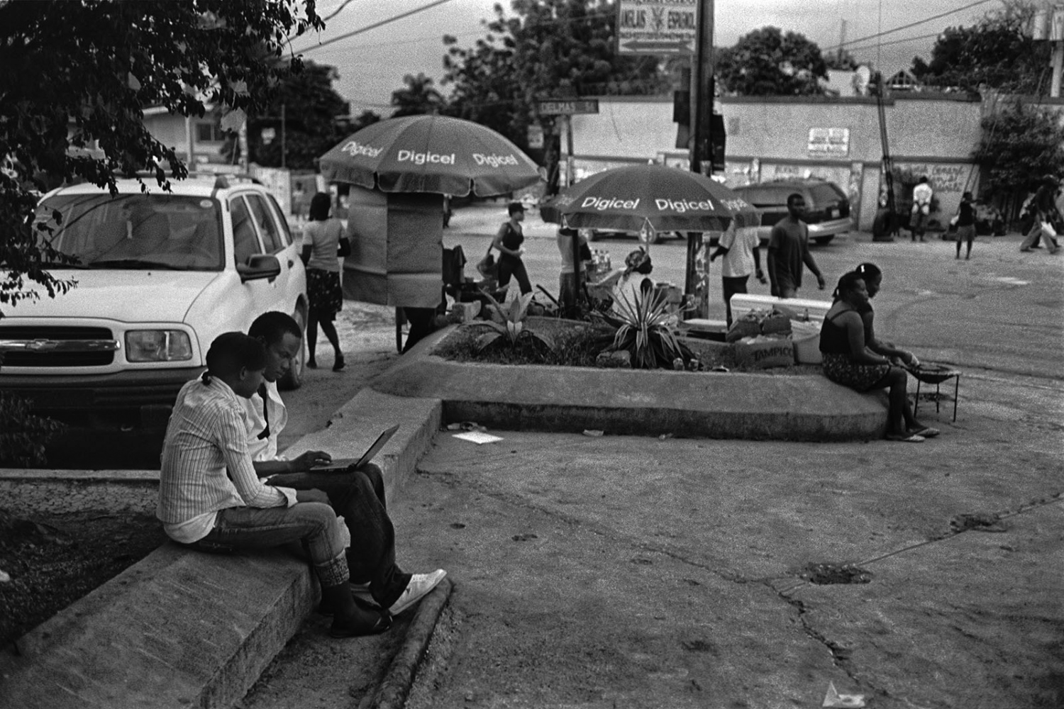 Art and Documentary Photography - Loading ___photo_Juan_Carlos_Haiti_0007.jpg