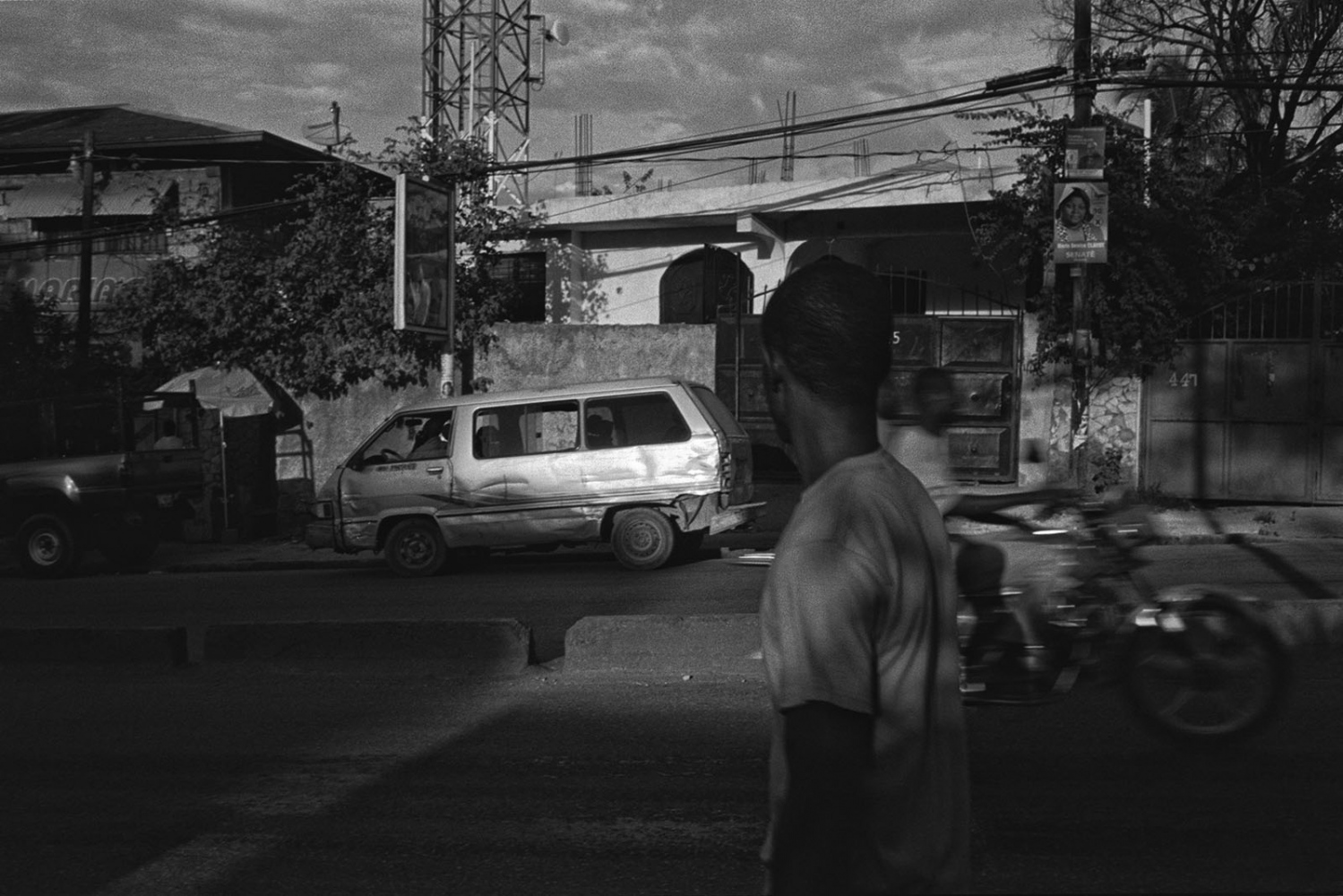 Art and Documentary Photography - Loading ___photo_Juan_Carlos_Haiti_0021.jpg