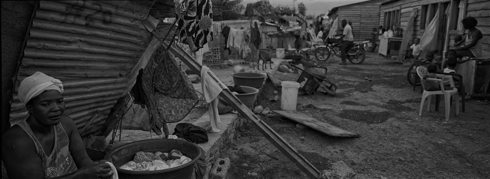 Art and Documentary Photography - Loading ___photo_Juan_Carlos_Haiti_0023.jpg