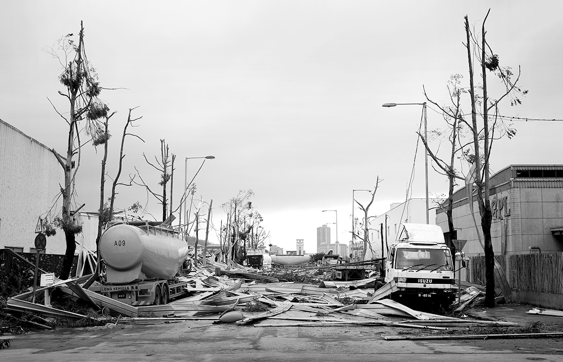 Art and Documentary Photography - Loading Hato_04.jpg