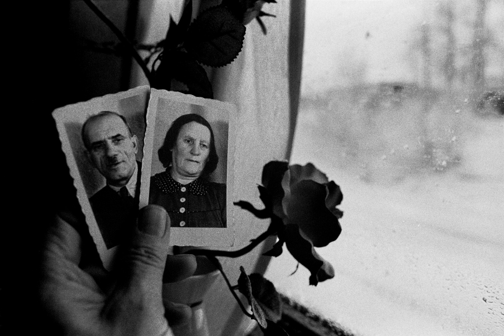 Photography image - My grandparents,  David and Fanny Strum, were deported to Siberia during the war. I brought their photos with me on my first travel to Russian to keep them in mind Â©Sylvia de Swaan